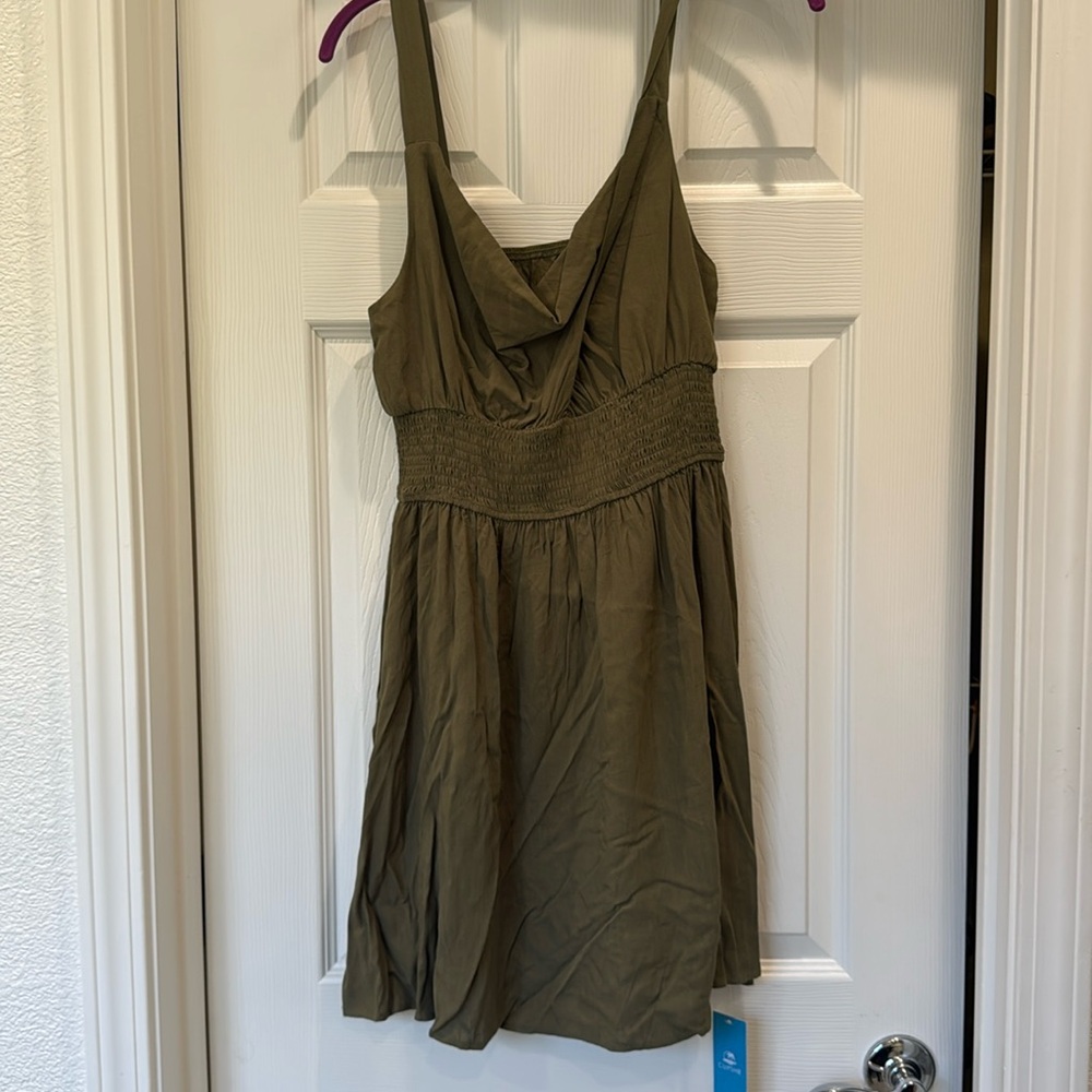 Green casual dress